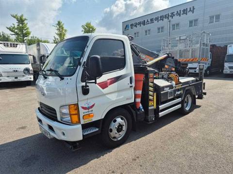 2톤 고소작업차 2023년식 사진 1