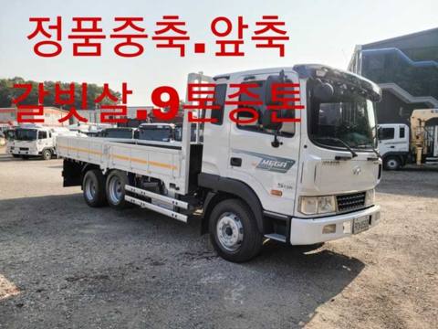 현대 메가트럭 5톤 카고 2018년식 사진 1